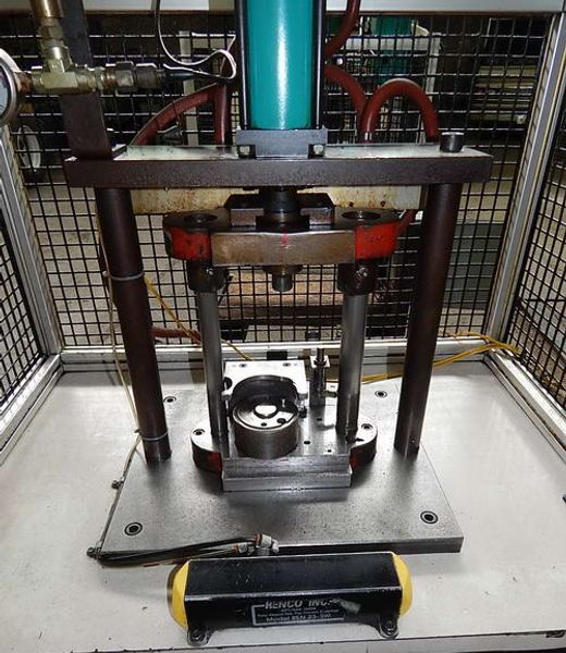 4 TON TOX PRESSOTECHNIK