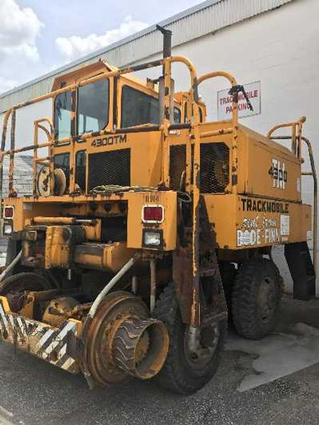4300 TM TRACKMOBILE