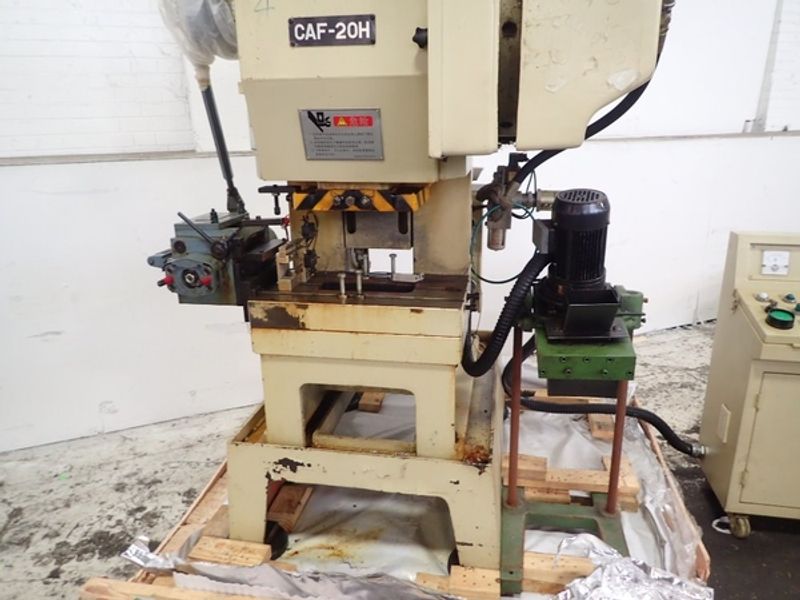 20 TON CHIN FONG GAP FRAME PRESS