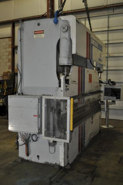 100 TON X 12' PACIFIC HYDRAULIC PRESS BRAKE
