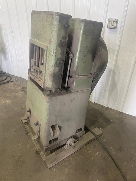 ELECTRIC PIPE & TUBE NOTCHER: STOCK #76750