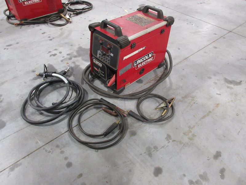 Lincoln Electric Power Wave C300 multi-process power source with an integrated wire feeder- Auction Item