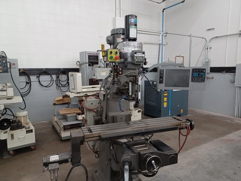 Bridgeport EZ Trak 2-Axis CNC Knee Mill with Bridgeport Control, Power Draw Bar, R8 Spindle Taper, Lube System- Auction Item
