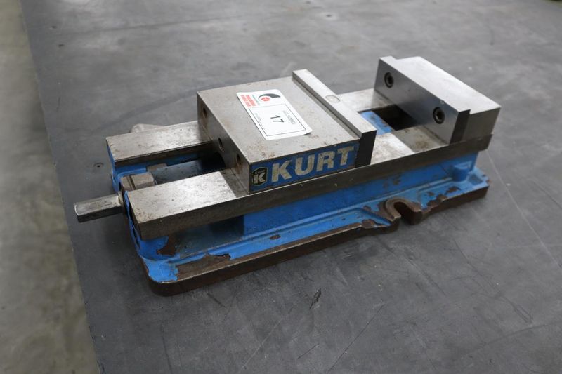 Kurt D-688 6" Machine Vise, Steel Jaws, Handle- Auction Item