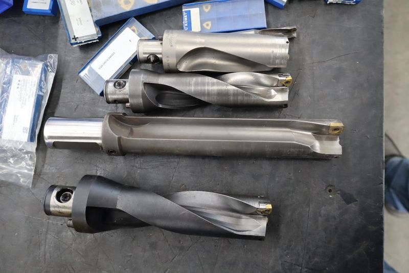 Komet Insert Thru Spindle Coolant Drills, Assorted Komet Insets- Auction Item