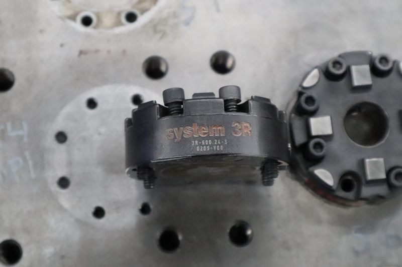 System 3R Macro Standard Manual Chucks 3R-600.24-S (4) with Base Plate- Auction Item