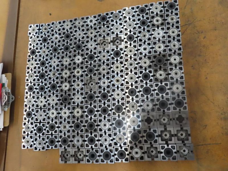 System 3R Macro Pallet Holder- Auction Item