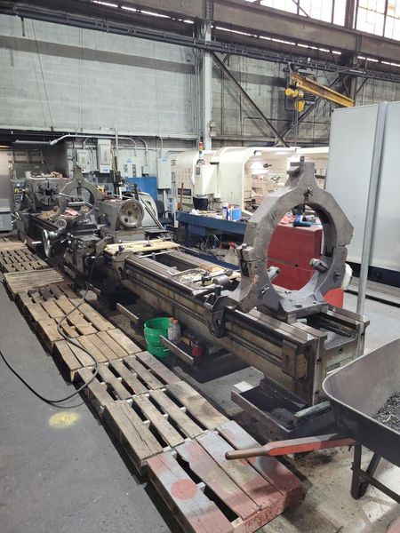Poreba / Polamco 31.5/42.5" X 236" Model TPK-80A/6M  Gap Bed Engine Lathe.
