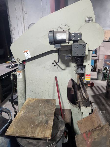 Accurpress 717512 175 Ton x 12′ CNC Press Brake (2016)