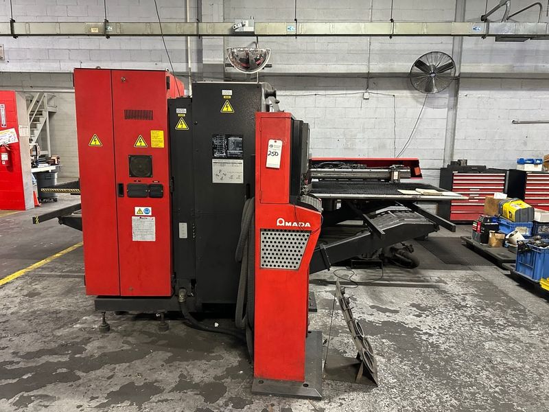Amada AC2510NT 22 Ton CNC Turret Punch