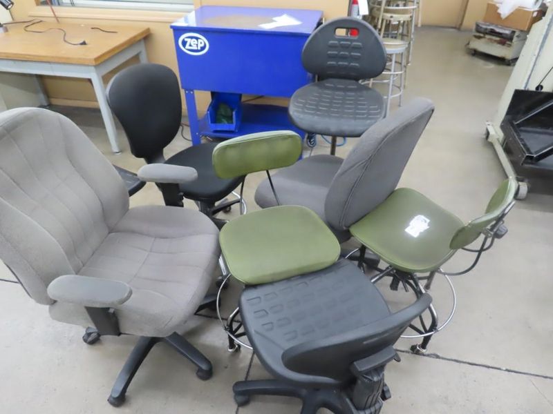 Office And Shop Chairs Approx. 8 On Casters- Auction Item