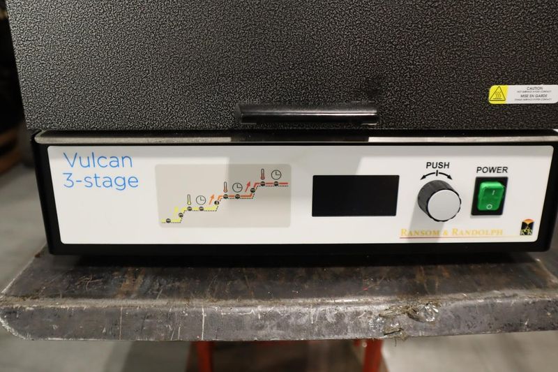 Vulcan 3-550 Electric Furnace, 3-Stage, 2,012 Deg Max Temp, Single Phase- Auction Item