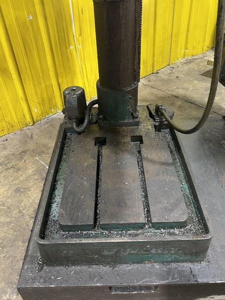 27" GRIZZLY MODEL #G0756 HEAVY DUTY DRILLING & TAPPING SINGLE SPINDLE DRILL:: STOCK 16885