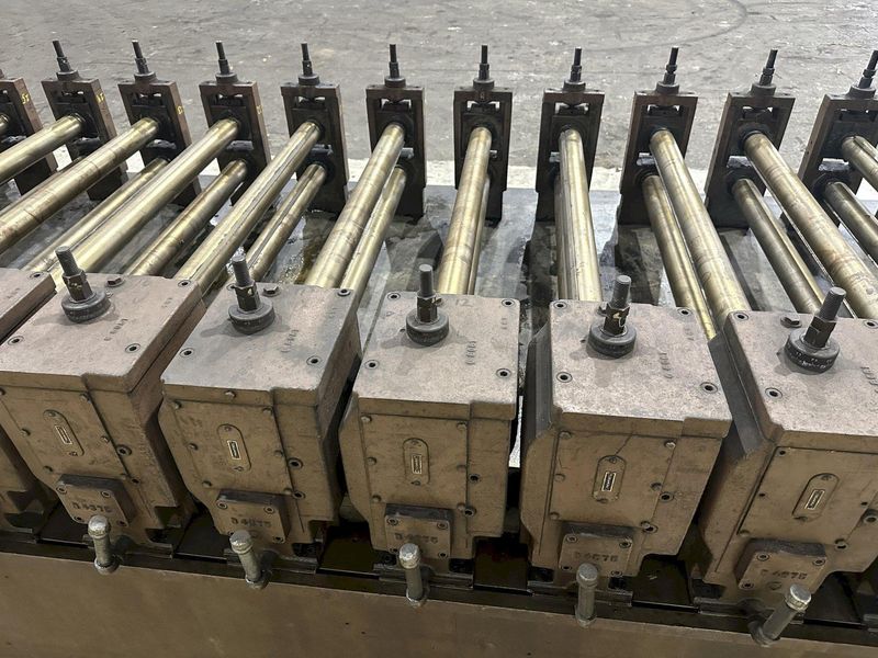 20 STAND X 2.5" X 37" ARDCOR MODEL #S10-2.5-37 ROLLFORMER: STOCK #21334