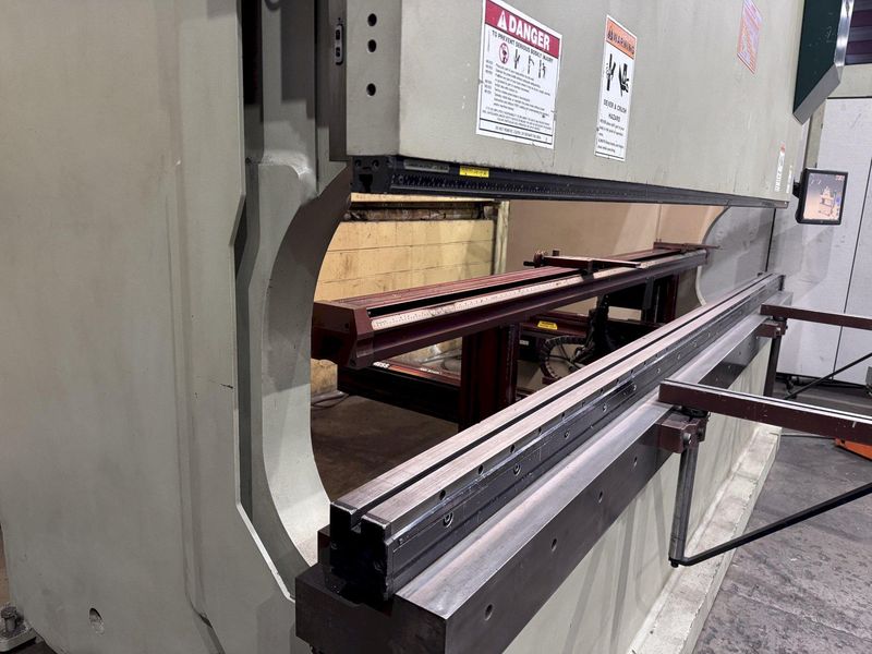 350 TON X 12' ACCURPRESS MODEL 435012 HYDRAULIC PRESS BRAKE: STOCK #80765