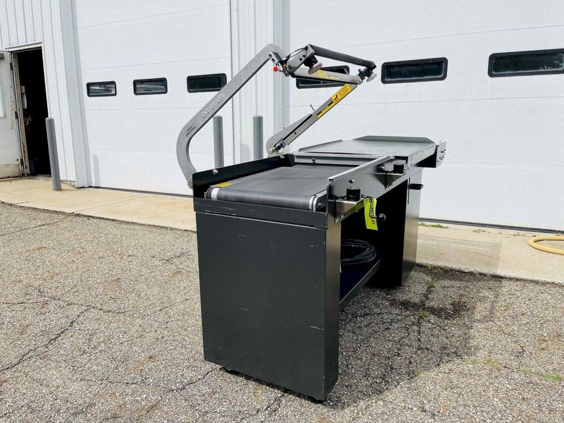 Eastey EM28T Manual L-Bar Sealer w/ Powered Take Away Conveyor