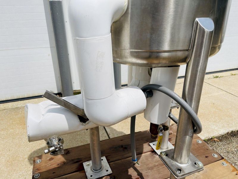 Martin Petersen Co. 33 Gallon Stainless Steel Jacketed Mix Tank