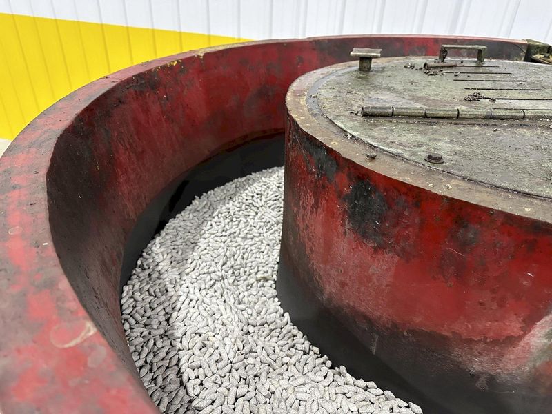 12 FT HAMMOND ROTO-FINISH MODEL #ST-12 ROTARY BOWL VIBRATORY PARTS DEBURRING FINISHER: STOCK #20