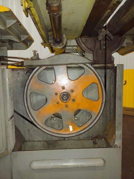 36" DOALL MODEL #3612H VERTICAL BANDSAW: STOCK #19728