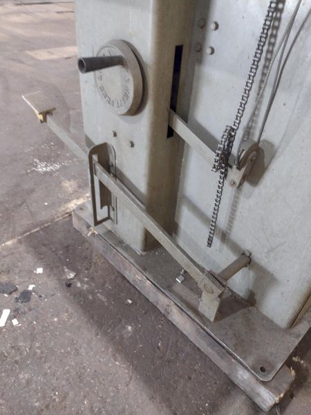 36" DOALL MODEL #3613-20 VERTICAL BANDSAW: STOCK #19212