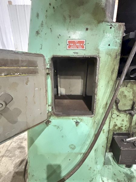 1.5 HP BRIDGEPORT SERIES I VERTICAL MILL / MILLING MACHINE: STOCK #20705