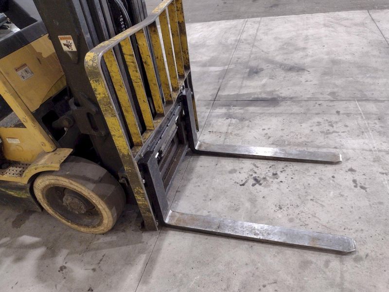 3,000 LB HYSTER MODEL #E45XM-27 ELECTRIC LIFT TRUCK FORKLIFT: STOCK #20642