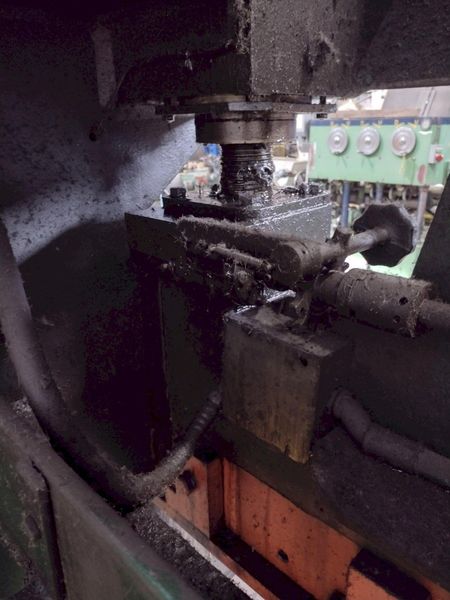 90 TON X 10' CHICAGO D&K MODEL #810-L MECHANICAL BRAKE WITH AIR CLUTCH: STOCK 16343