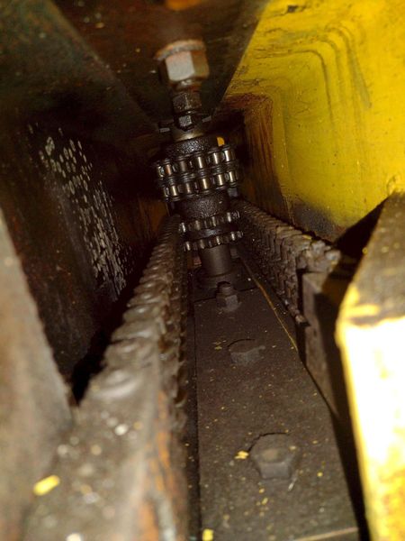 3,000 LBS CALDWELL MOTORIZED COIL GRAB LIFTER: STOCK #22717