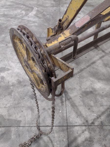 10,000 LBS X 96" CF ADJUSTABLE PLATE & SHEET LIFTER: STOCK #22326