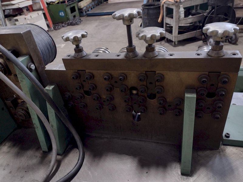 BURR OAK MODEL #VBHB RETURN TUBE BENDER & MODEL #MTCO STRAIGHTENER FEEDER: STOCK #15868
