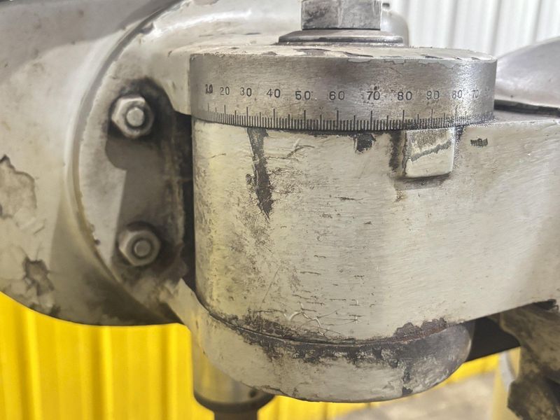 1.5 HP BRIDGEPORT VERTICAL RAM TYPE MILL & CHERRYING HEAD: STOCK #23195
