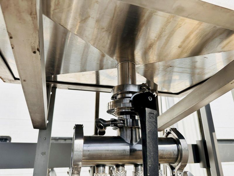 Cozzoli IFLM Four Headed Filler ||  Inline Fill-To-Level  ||  Manual Filler