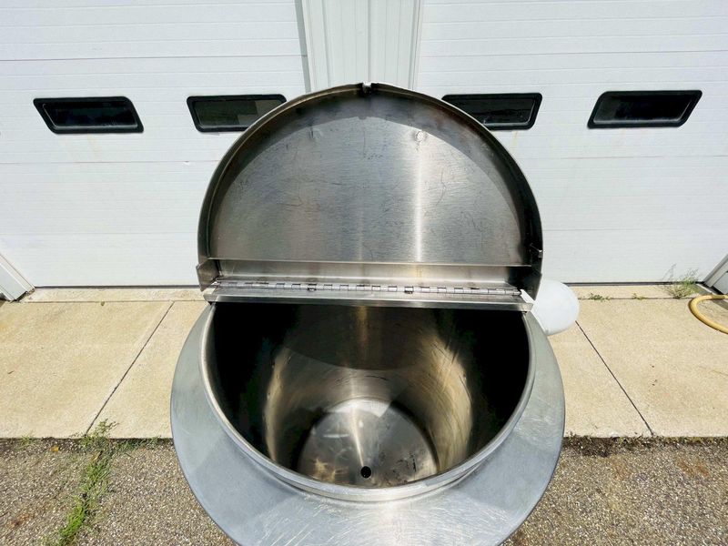 Martin Petersen Co. 33 Gallon Stainless Steel Jacketed Mix Tank