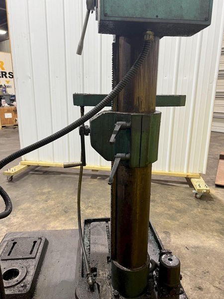 27" GRIZZLY MODEL #G0756 HEAVY DUTY DRILLING & TAPPING SINGLE SPINDLE DRILL:: STOCK 16885