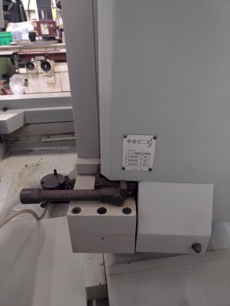 9.4" X 27" JONES & SHIPMAN MODEL #FORMAT 15-700 CNC CYLINDRICAL GRINDER: STOCK #16131