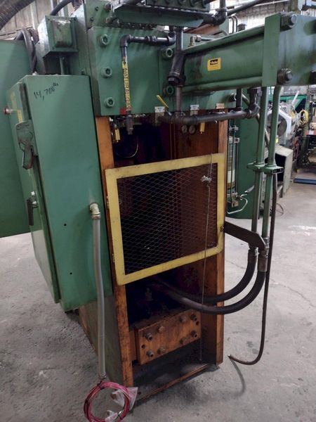 7 STATION BOSCH SURFTRAN THERMAL DEBURRING MACHINE: STOCK #17291