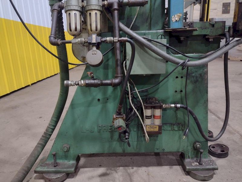 18 TON L&J OBI STAMPING PUNCH PRESS, 2" STROKE: STOCK #18263