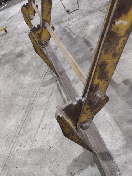 10,000 LBS X 96" CF ADJUSTABLE PLATE & SHEET LIFTER: STOCK #22326