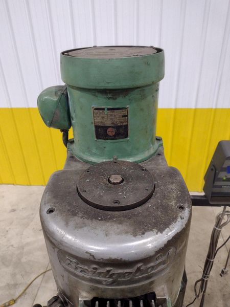 1.5 HP BRIDGEPORT SERIES I VERTICAL MILL & DIGITAL READ OUT MILLING MACHINE: STOCK #20706