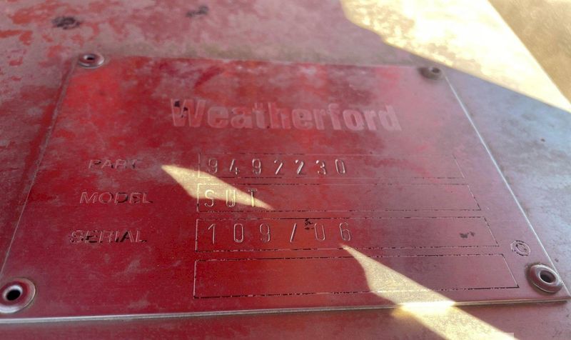 10" WEATHERFORD MODEL "SUT" PORTABLE PIPE HYDRDAULIC BREAK-OUT & BUCKING MACHINE: STOCK #18037