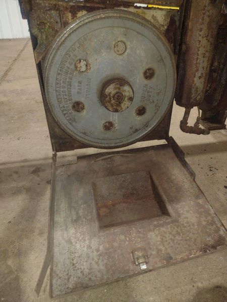 18" X 20" ARMSTRONG MARVEL SERIES 8 MARK 1 VERTICAL BAND SAW: STOCK #11225