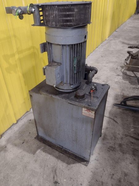 30" SWING SOUTHBEND HYDRAULIC JOURNAL / ROLL GRINDER: STOCK #22496