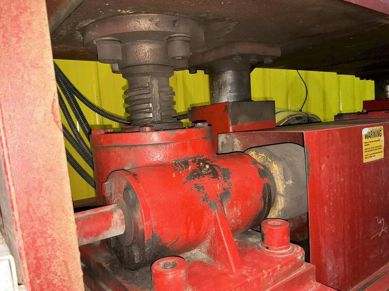 300 TON X 120" DIAMETER WELDWIRE MODEL #CAS-150 TRACK MOUNTED POWERED TANK TURNING ROLLS, 1 DRIV
