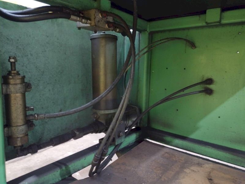 2.5" JR AUTOMATION TUBE DEBURRING & ID CHAMFERING MACHINE: STOCK #19033