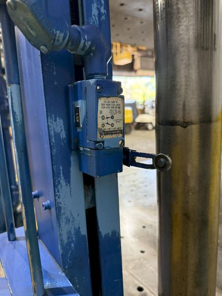 75 TON DAKE MODEL #18-558 HYDRAULIC 4-POST PRESS,  23" STROKE: YOBRO #24094