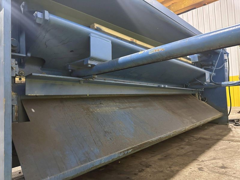 10' X 10 GAUGE NIAGARA MODEL #SPARTAN SP10-10 HYDRAULIC SHEAR: STOCK #22633