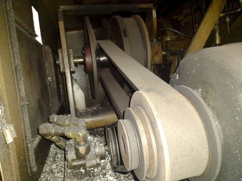 26" DOALL MODEL #26-4 CONTOUR-MATIC VERTICAL HIGH SPEED BAND SAW: STOCK 18313