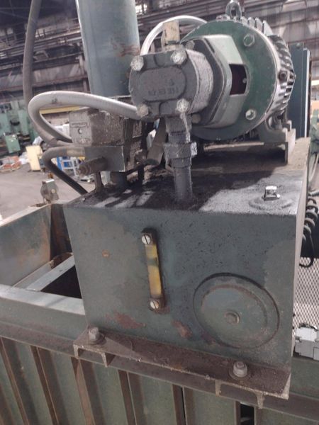 48" X 48" X 24" EPCO VERTICAL HYDRAULIC BALER: STOCK #22919