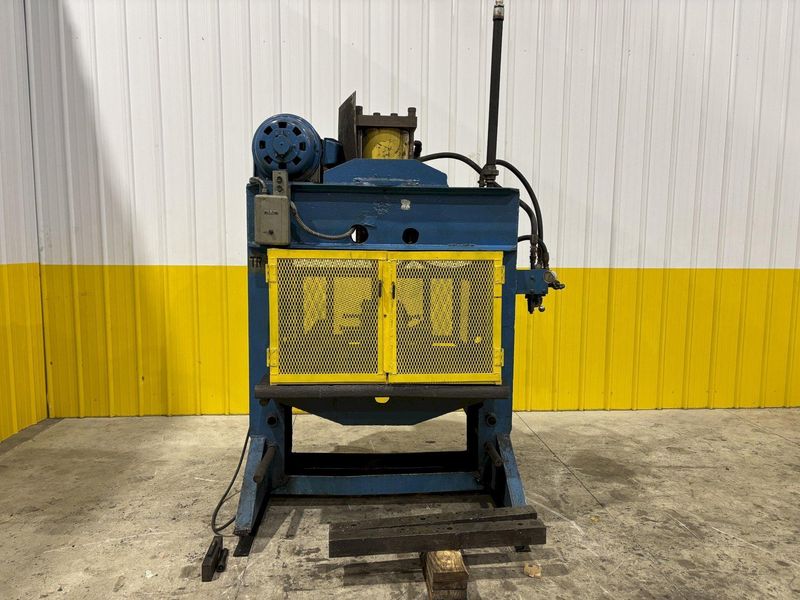 200 TON LAFAYETTE H-FRAME HYDRAULIC PRESS WITH ENERPAC  #RR20013 RAM CYLINDER : STOCK #22344