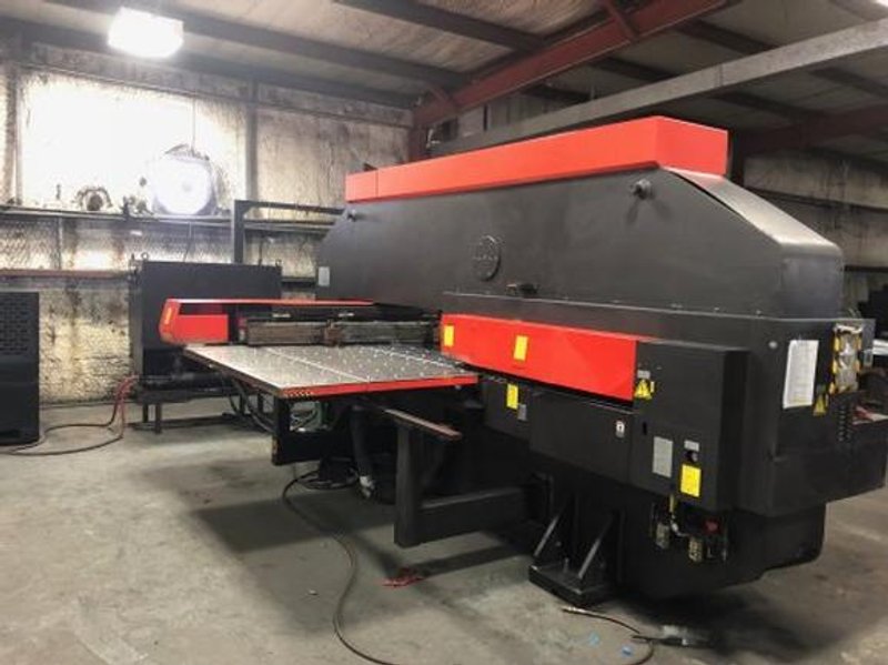 33 Ton Amada Vipros 367 Queen, Fanuc 18P, 58 Sta, 2 A/I, 2001